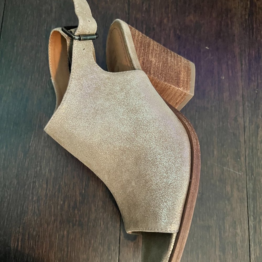 Trask Gold Mules - Picture 4 of 5
